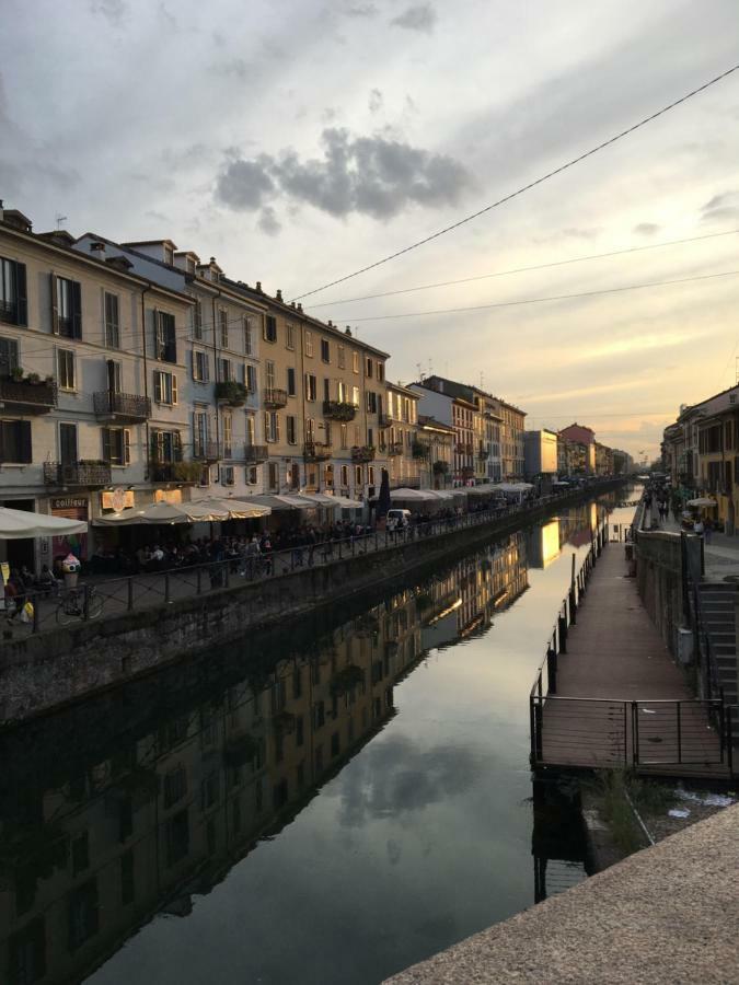 Charming Apartment On The Darsena Navigli - Pulizia Eccezionale Milan Exterior photo